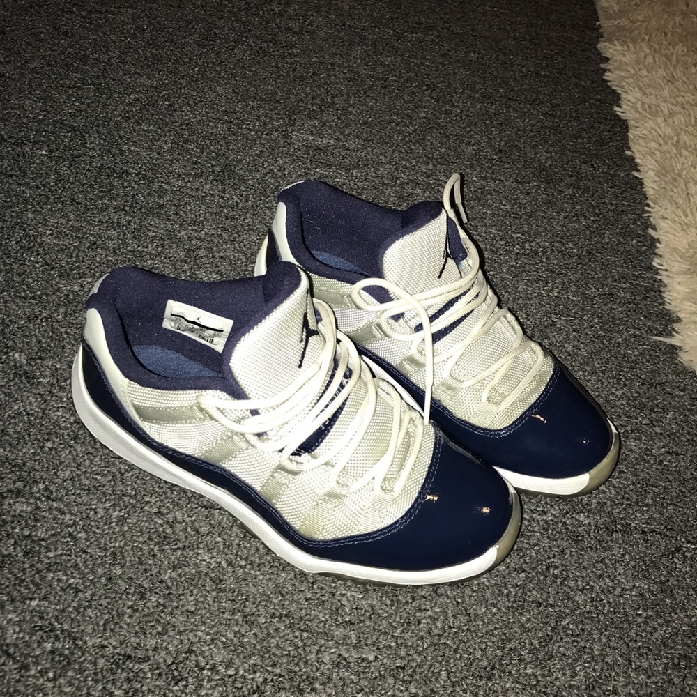 CLEAN LOW PRICE jordan retro 11s 📍📍📍